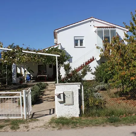 With A Parking Space Valbandon, - 7228 Апартаменты