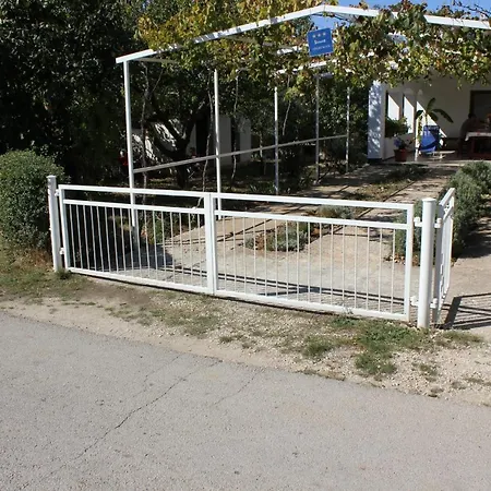 With A Parking Space Valbandon, - 7228 Фажана