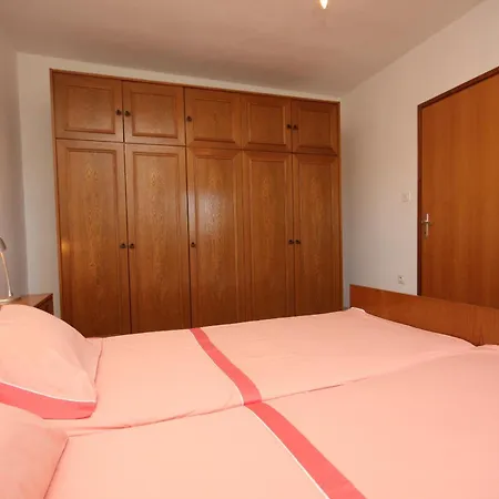 Апартаменты With A Parking Space Valbandon, - 7228 *